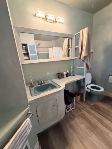 13010 Matey Rd, Silver Spring MD — bathroom