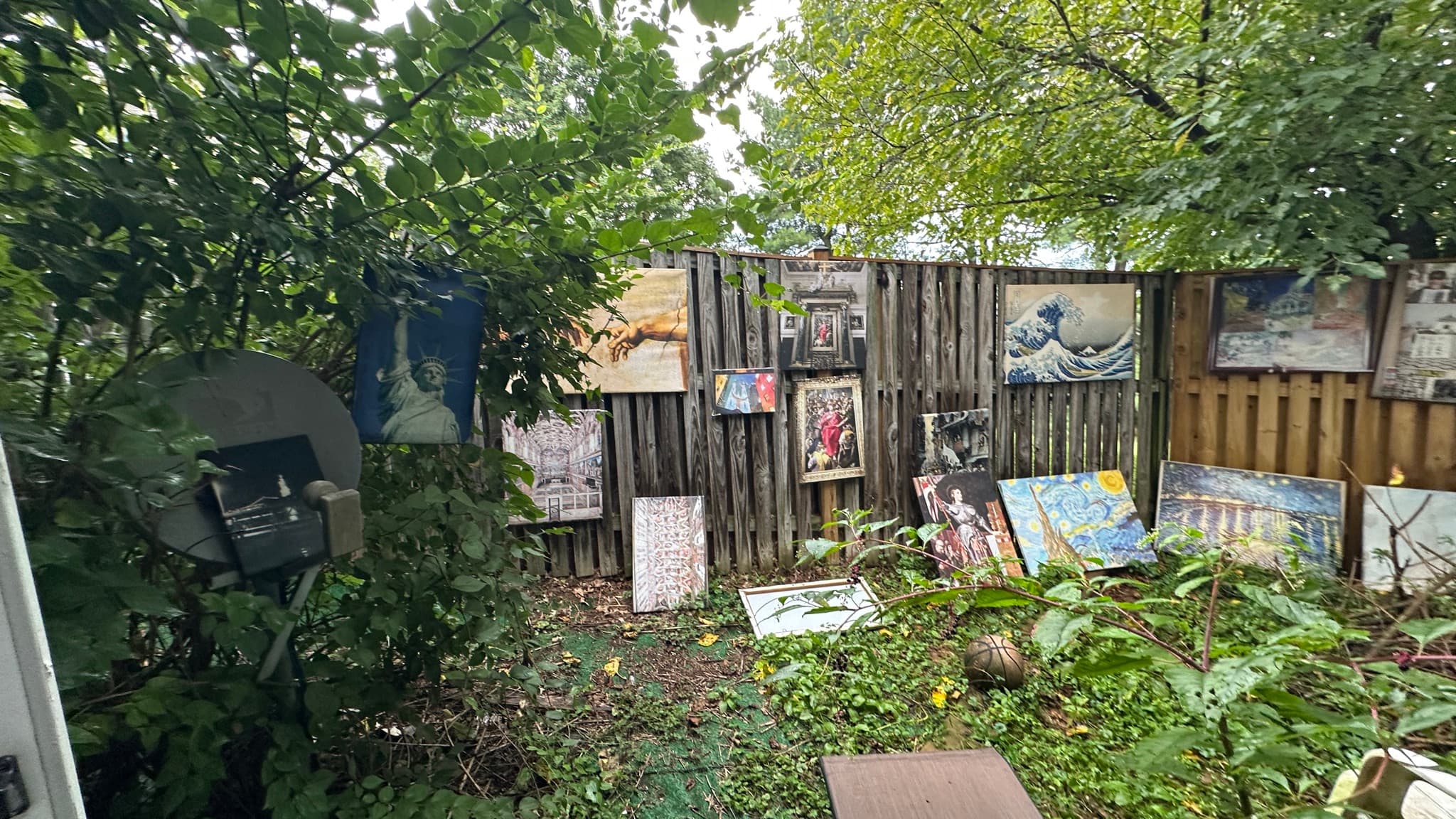 Gunners Lake Village, Germantown MD — Fenced rear yard