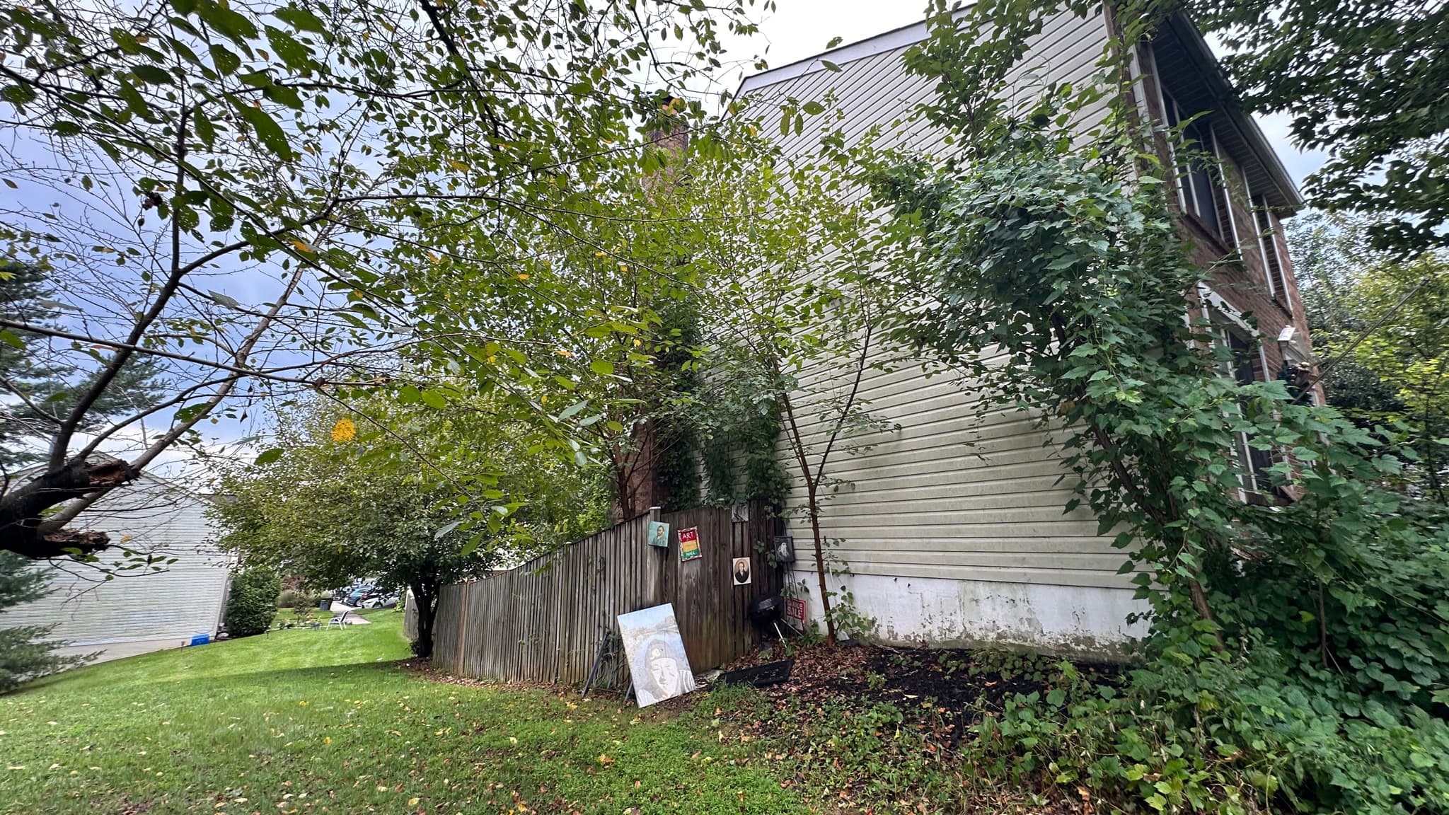 Gunners Lake Village, Germantown MD — Exterior side elevation