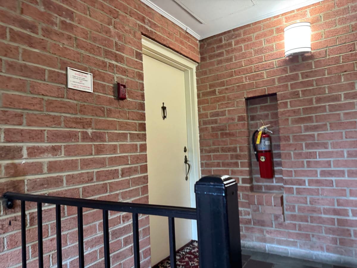 Gaithersburg 20878 condo — photo