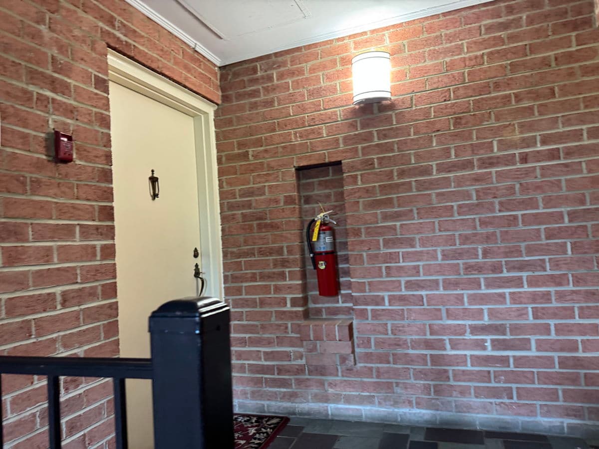 Gaithersburg 20878 condo — photo